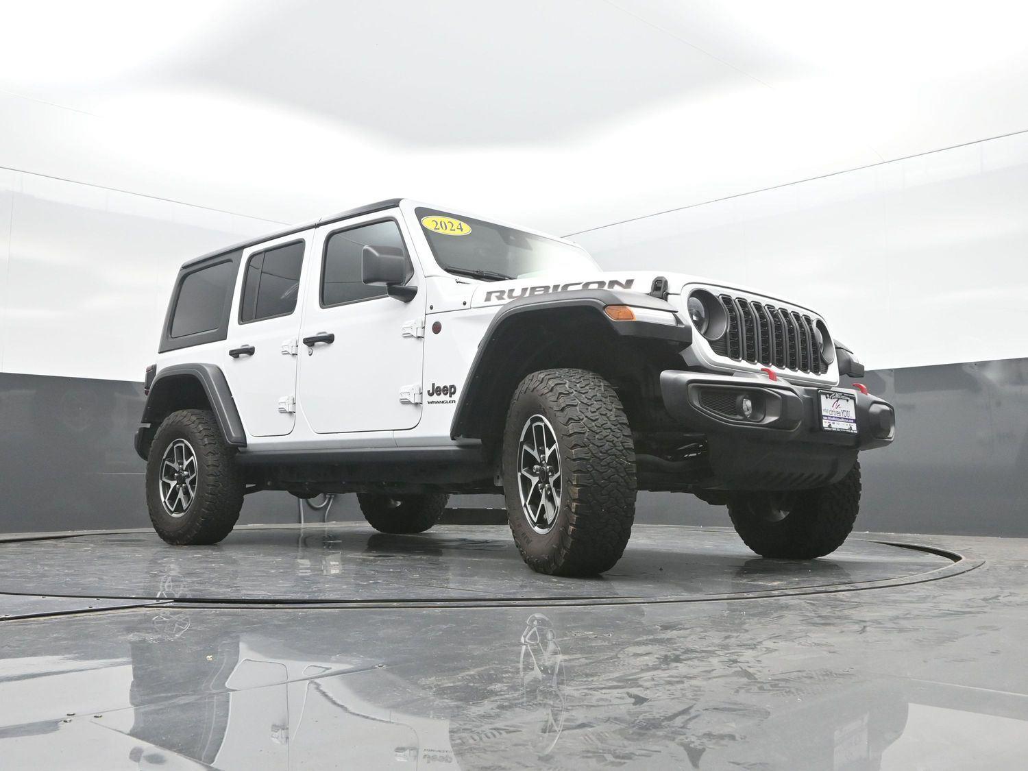 Used 2024 Bright White Jeep Rubicon image 32