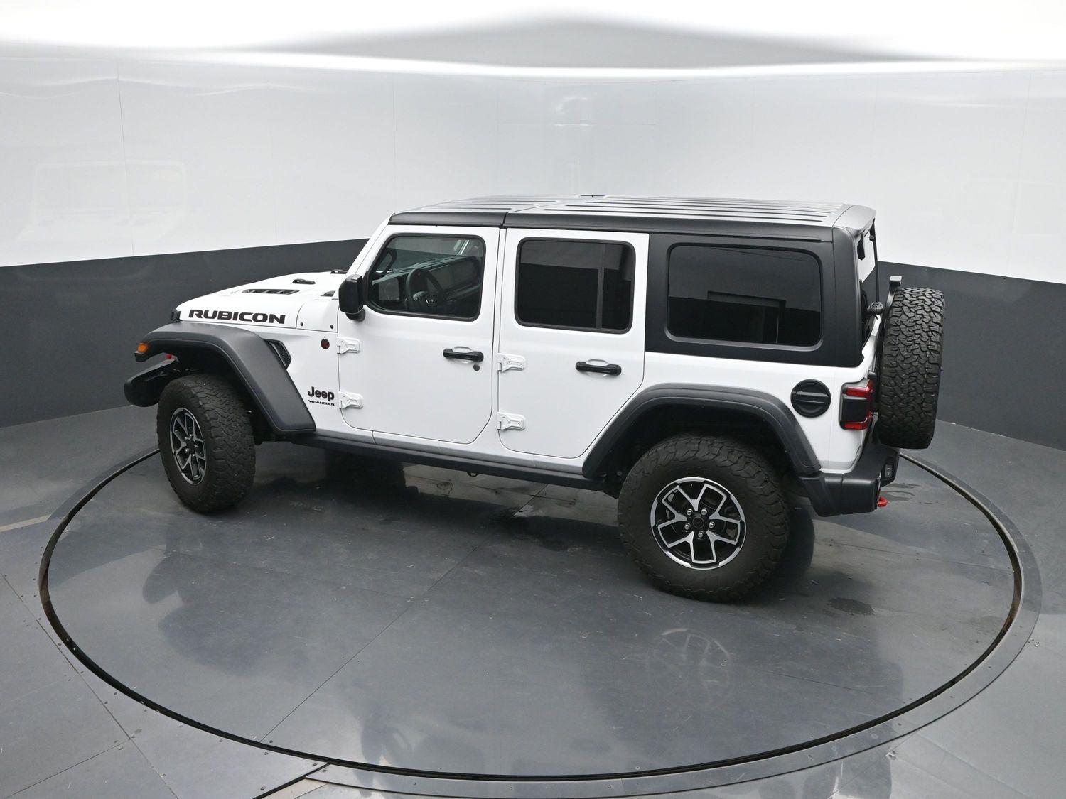 Used 2024 Bright White Jeep Rubicon image 34