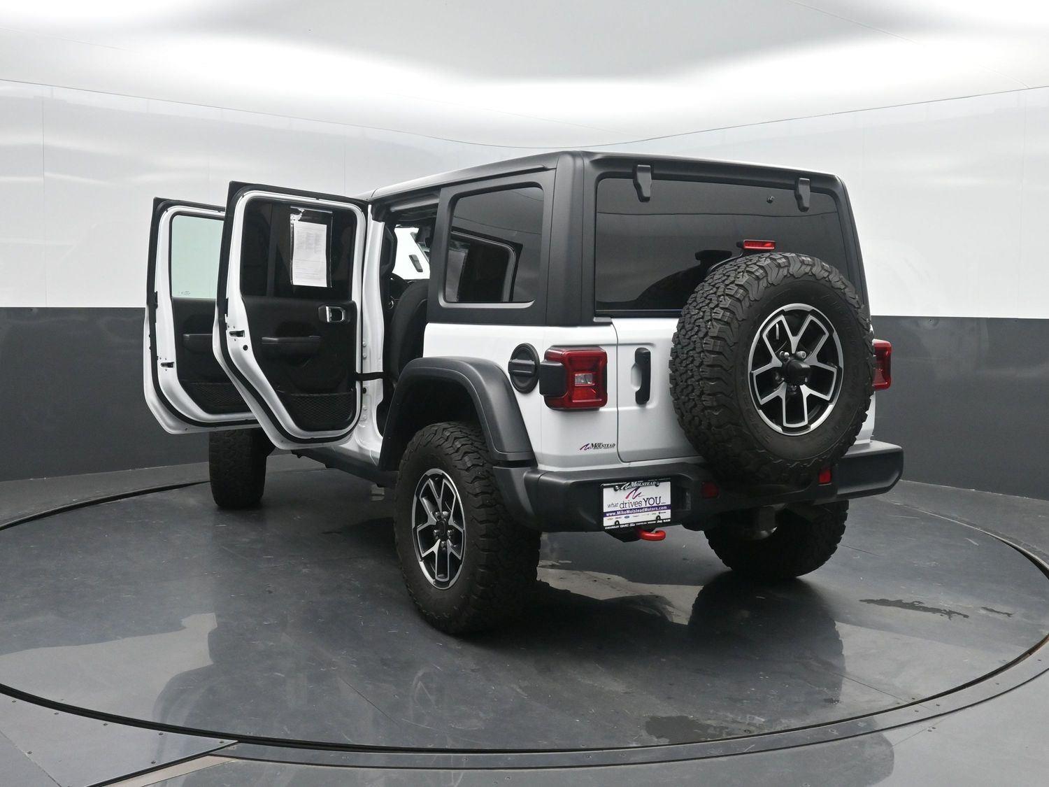 Used 2024 Bright White Jeep Rubicon image 42