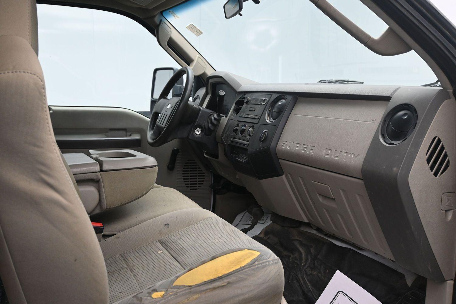 Used 2008 Oxford White Ford XL image 6