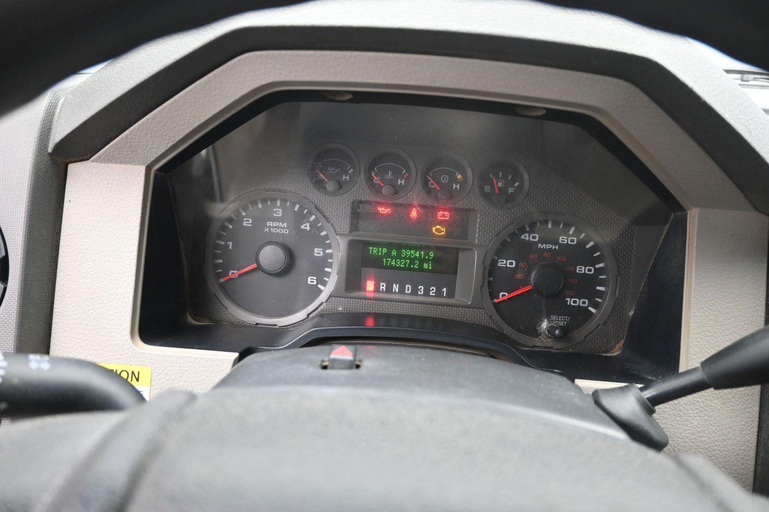 Used 2008 Oxford White Ford XL image 15