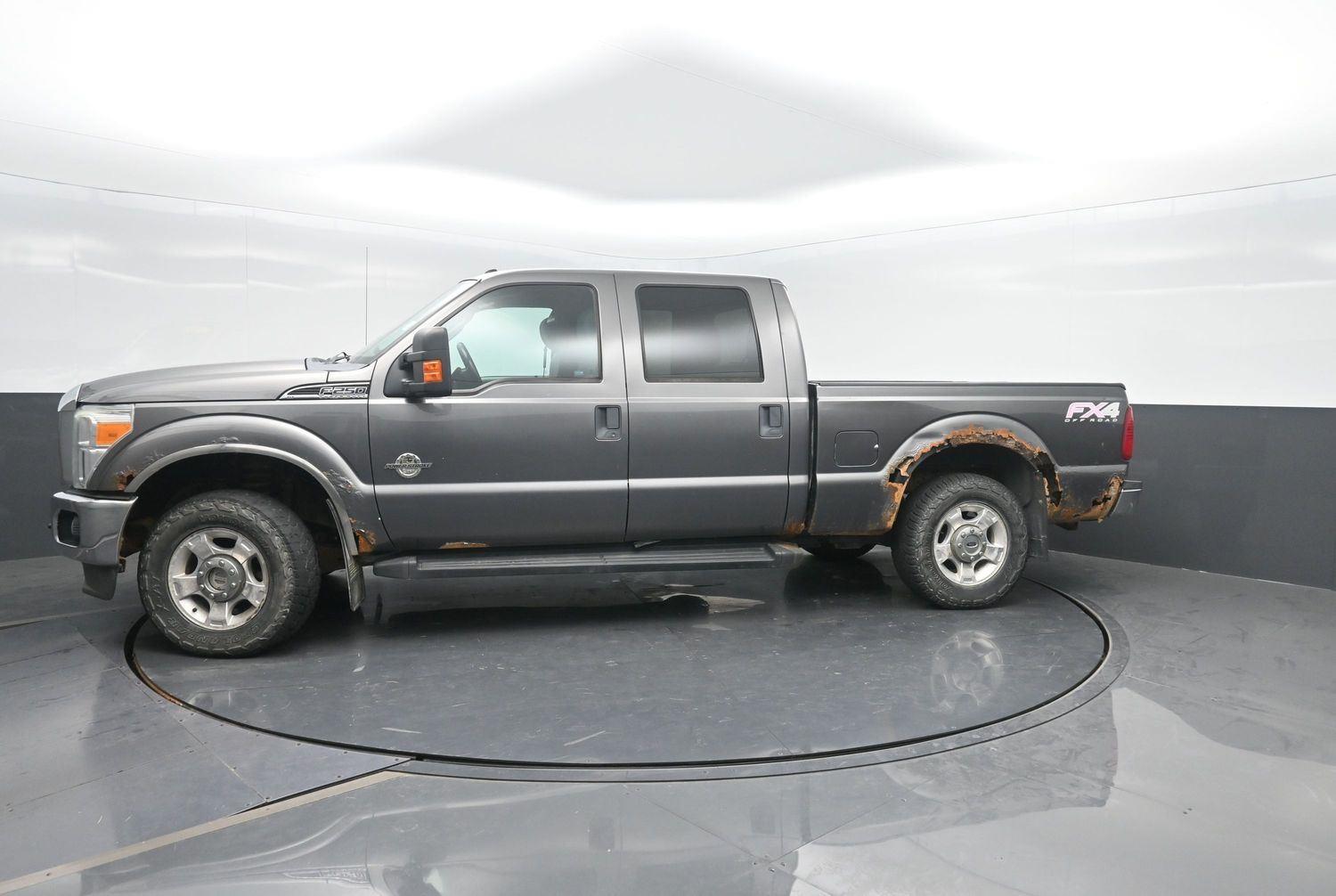  2012 Ford F-250 Super Duty XLT Crew Cab 4WD Pickup Truck Four-Wheel Drive 6-Speed Automatic