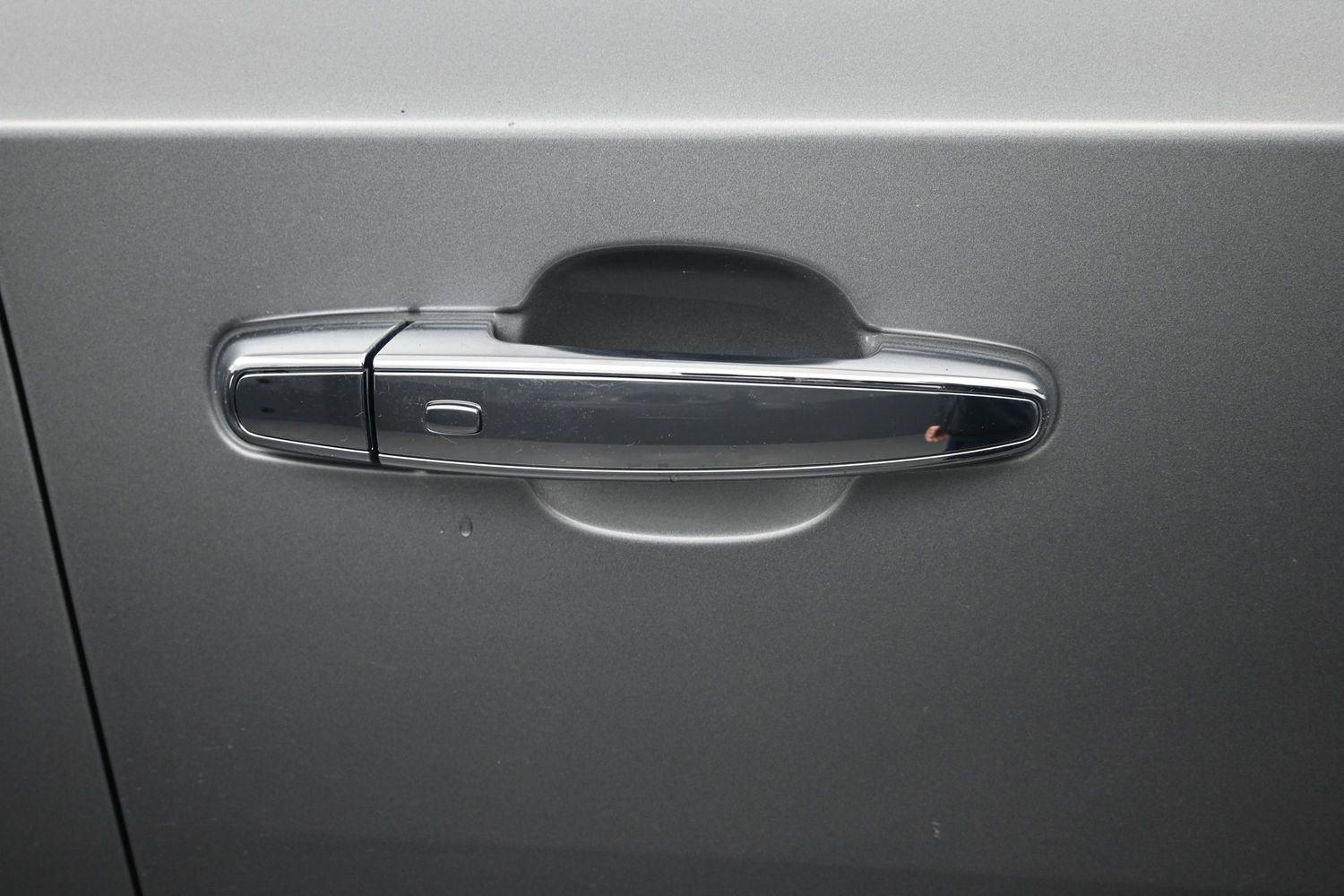 Used 2023 Sterling Gray Metallic Chevrolet Premier image 7