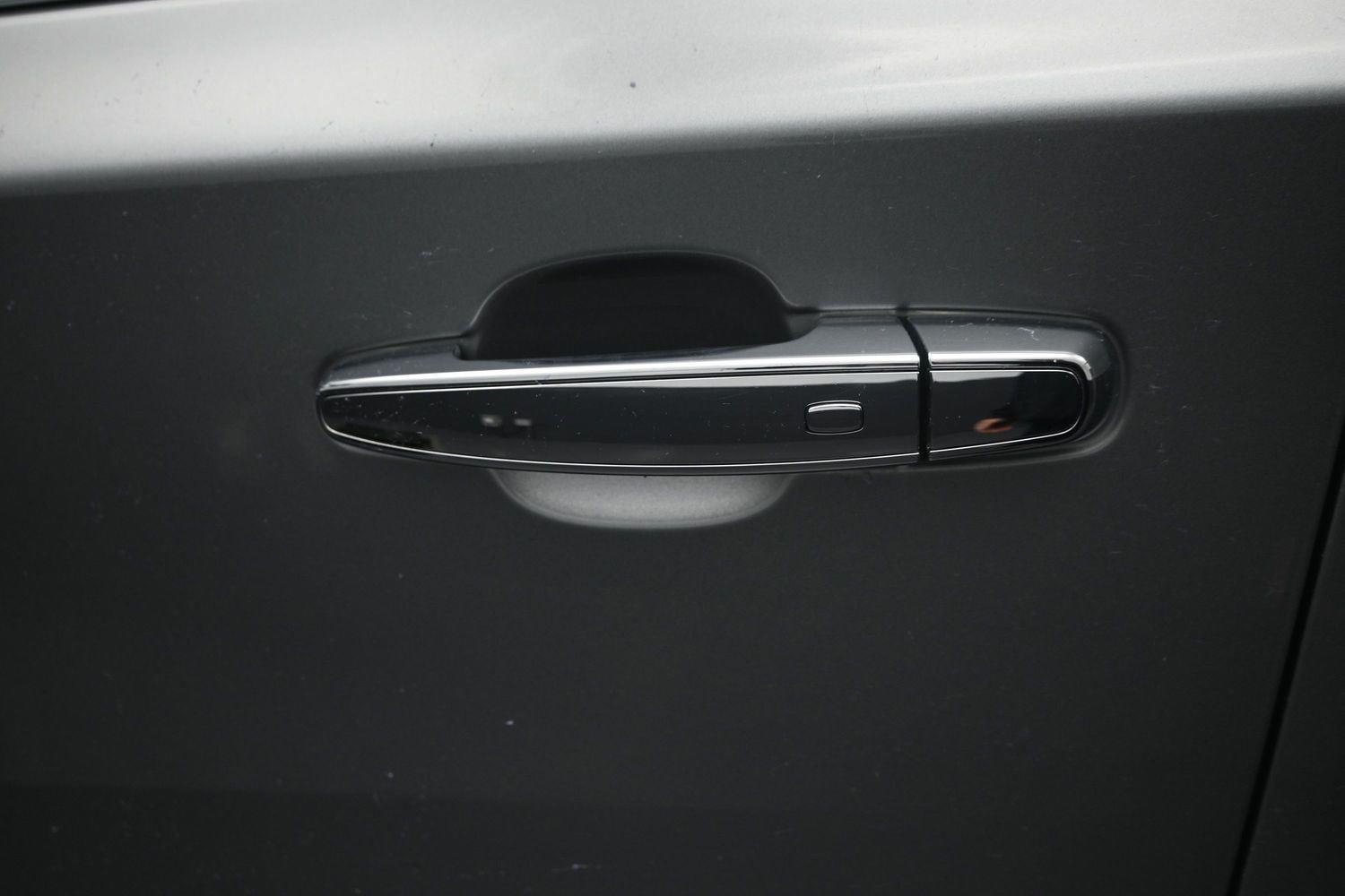 Used 2023 Sterling Gray Metallic Chevrolet Premier image 20