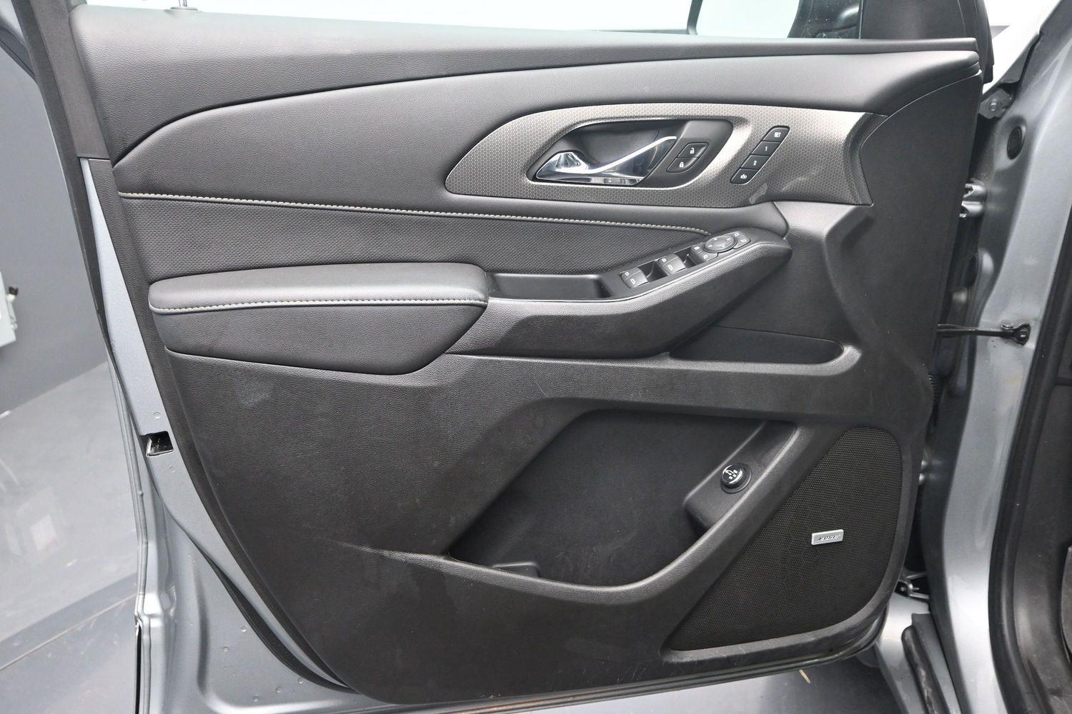 Used 2023 Sterling Gray Metallic Chevrolet Premier image 22
