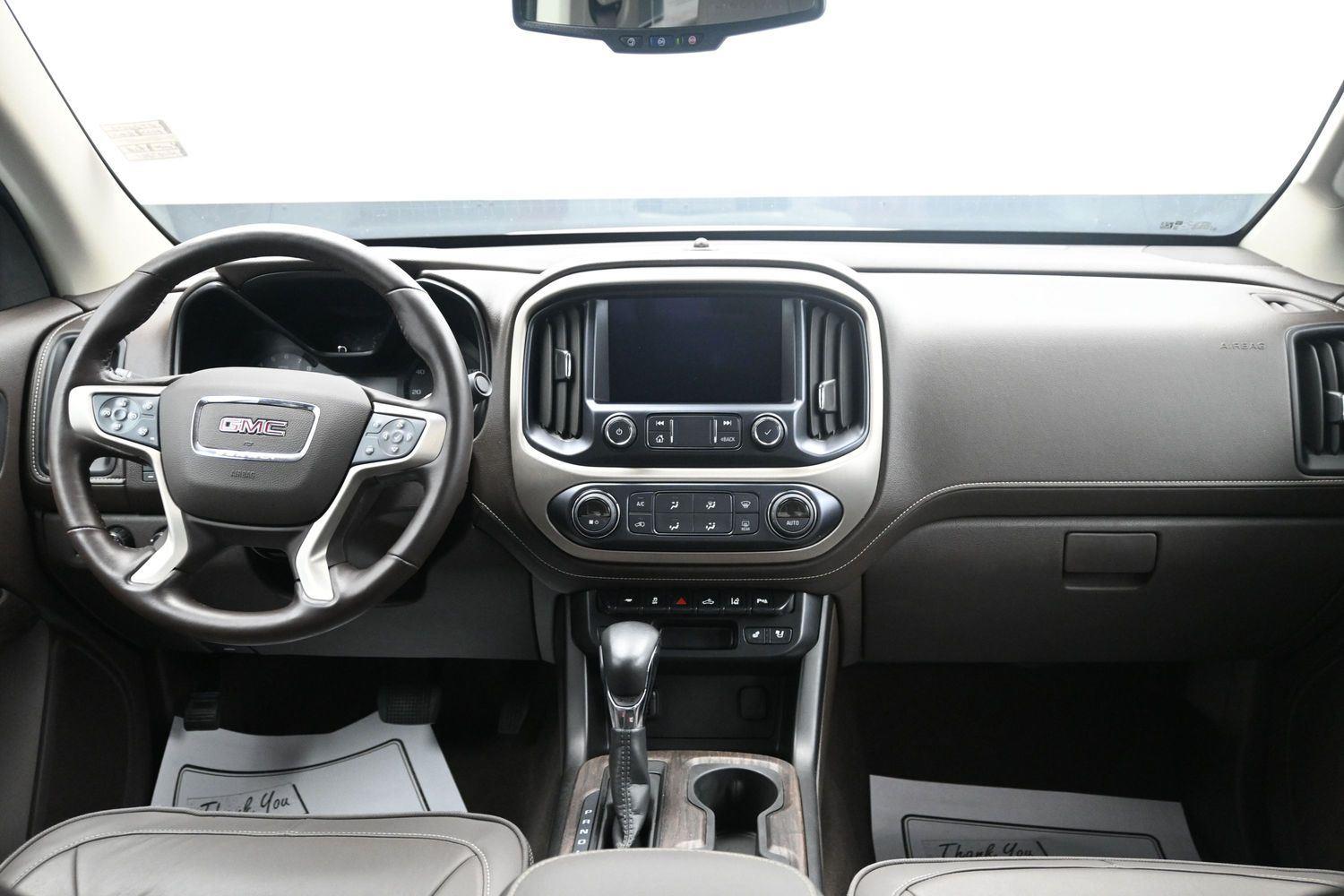 Used 2022  GMC  image 13