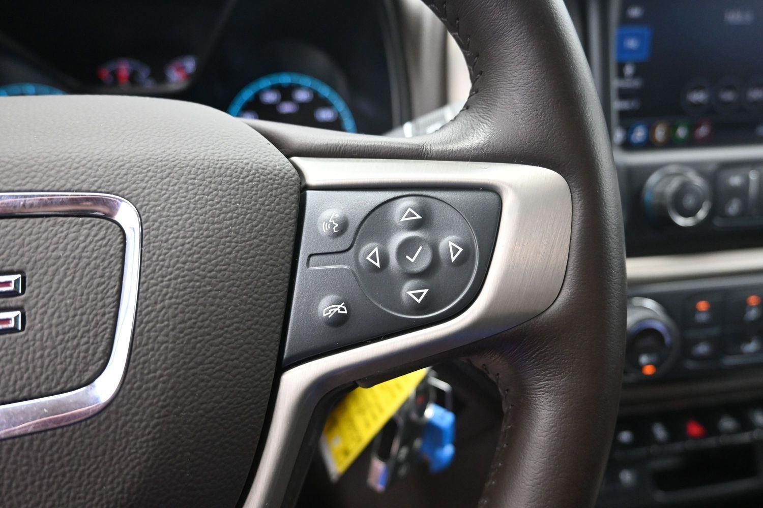 Used 2022  GMC  image 23