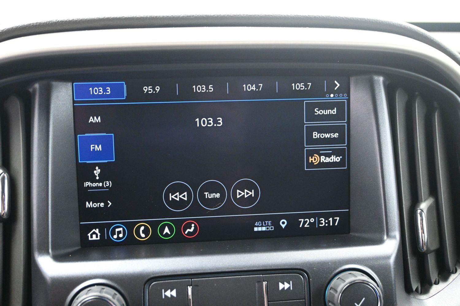 Used 2022  GMC  image 26