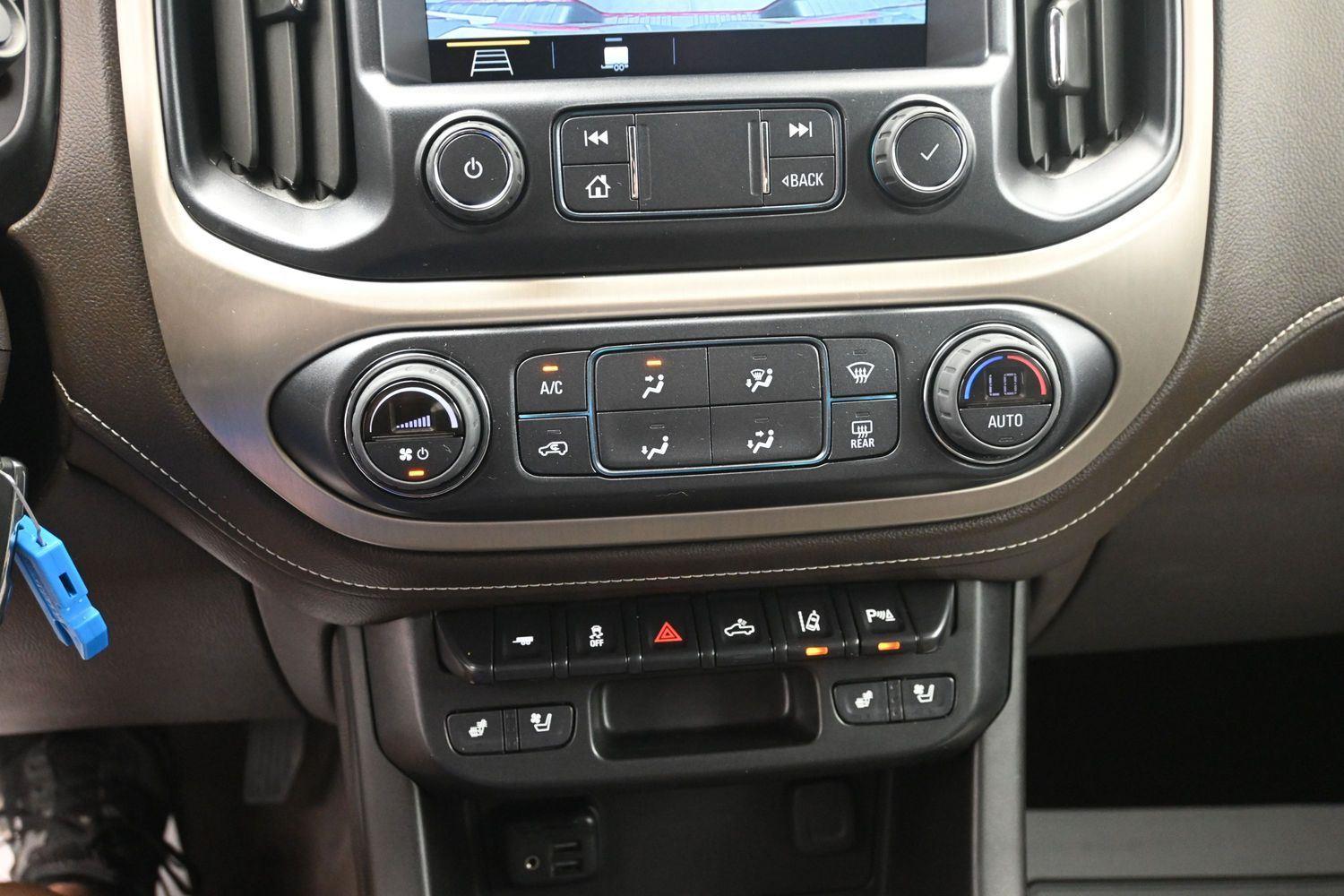 Used 2022  GMC  image 27
