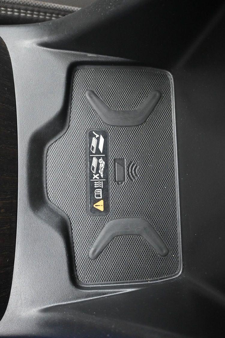 Used 2022  GMC  image 29