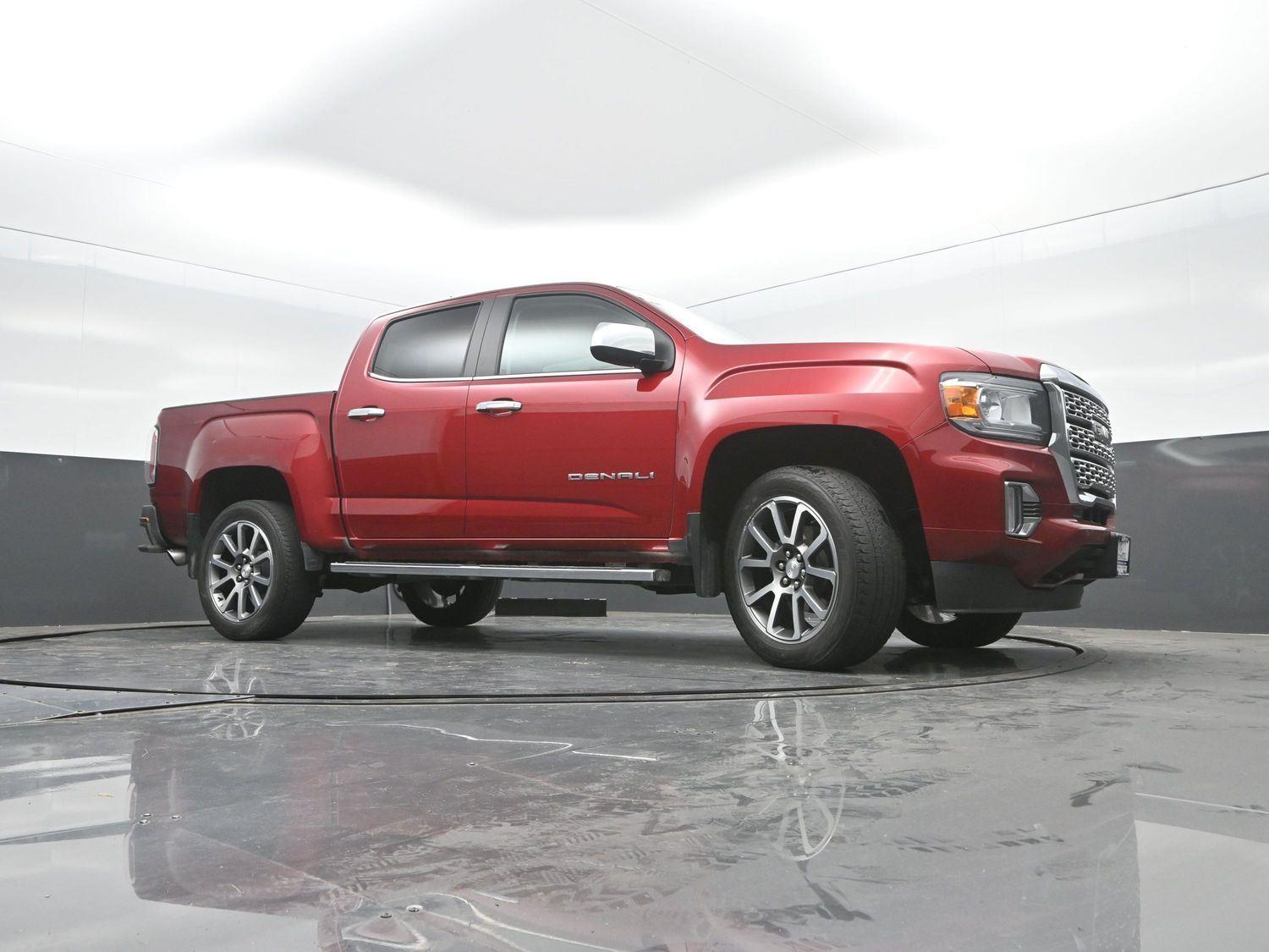Used 2022  GMC  image 33
