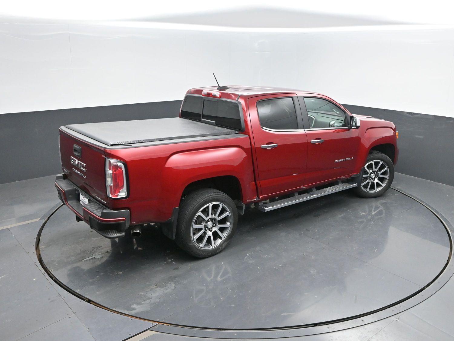 Used 2022  GMC  image 36
