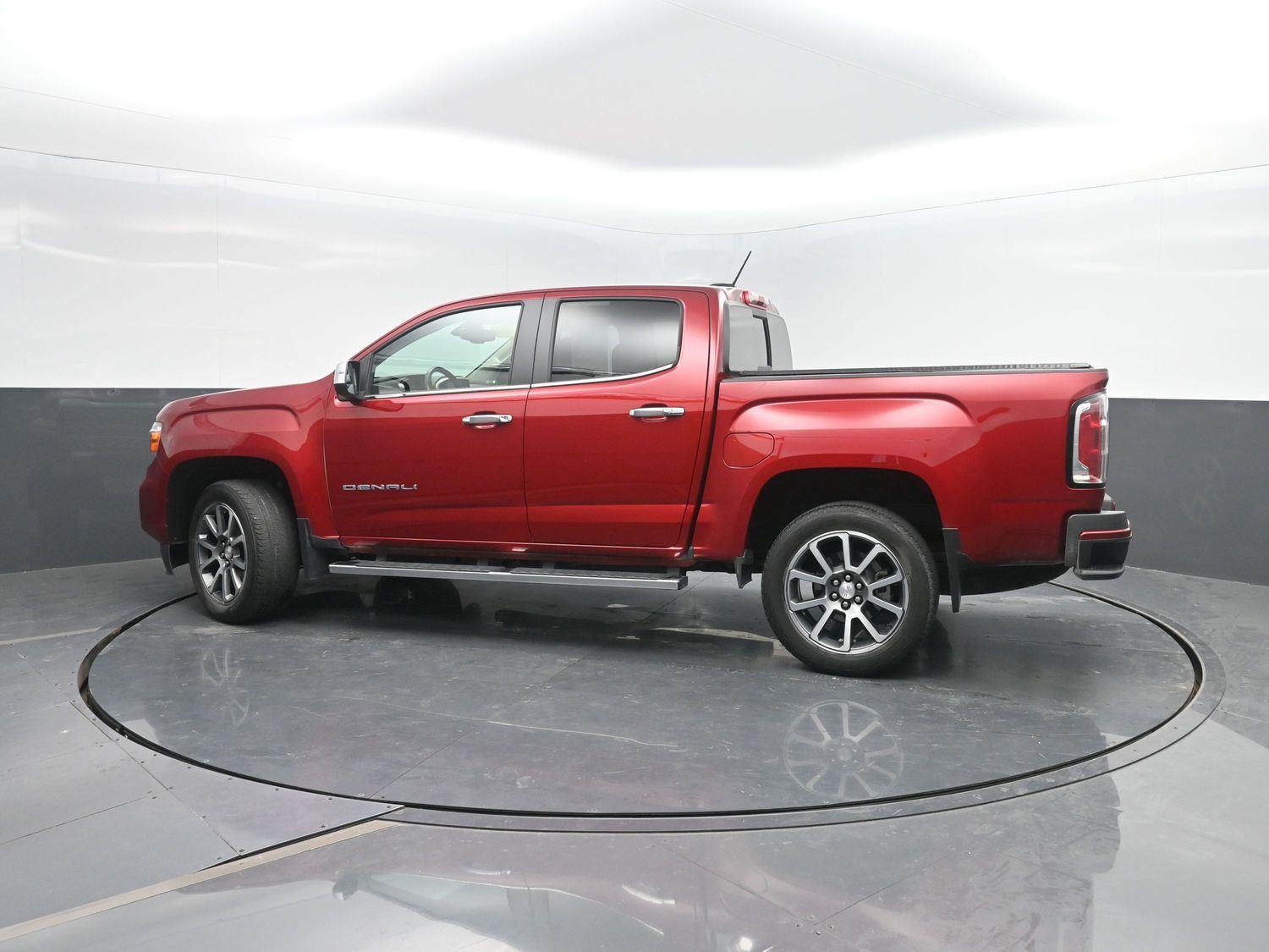 Used 2022  GMC  image 38