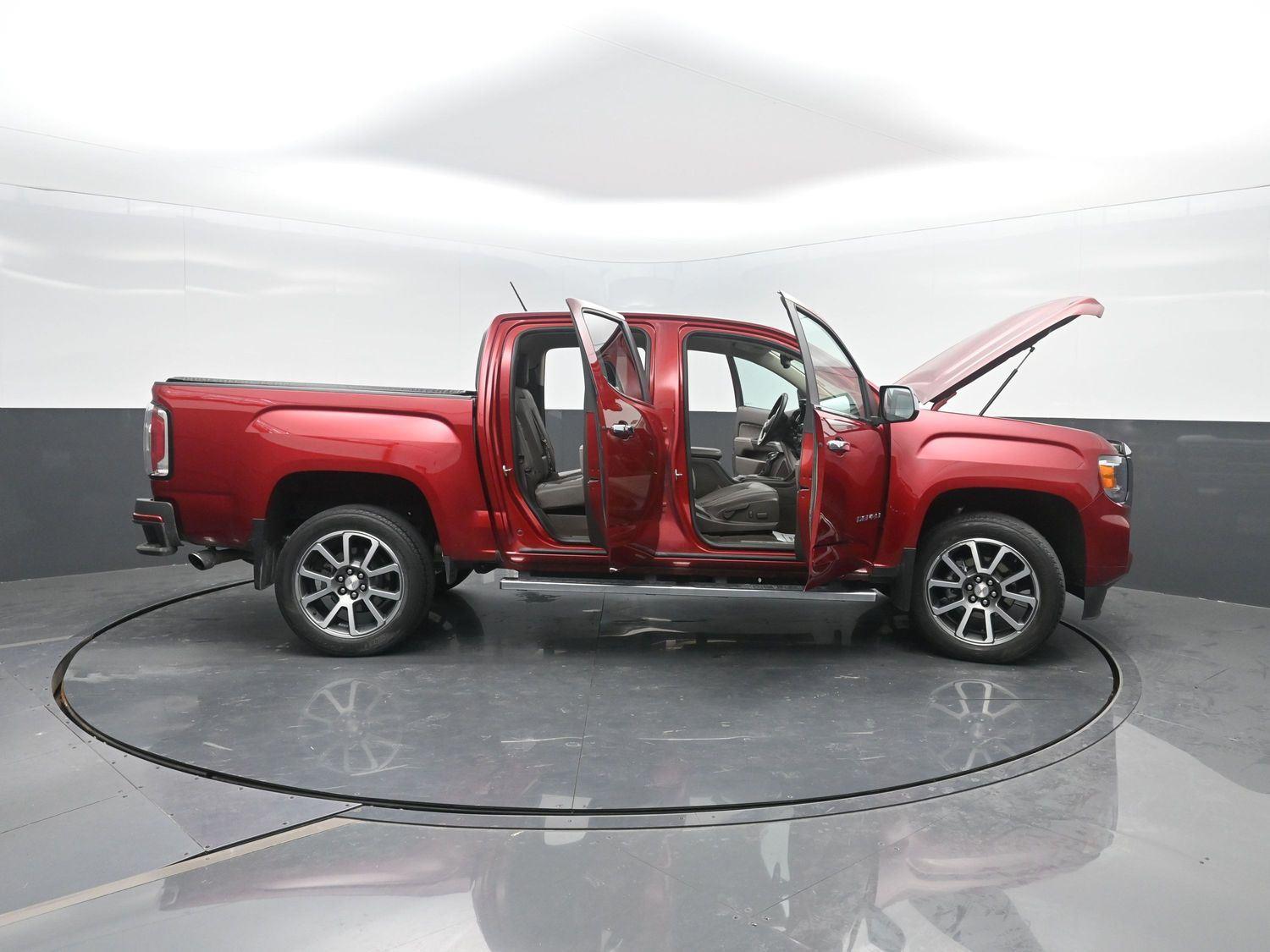 Used 2022  GMC  image 45
