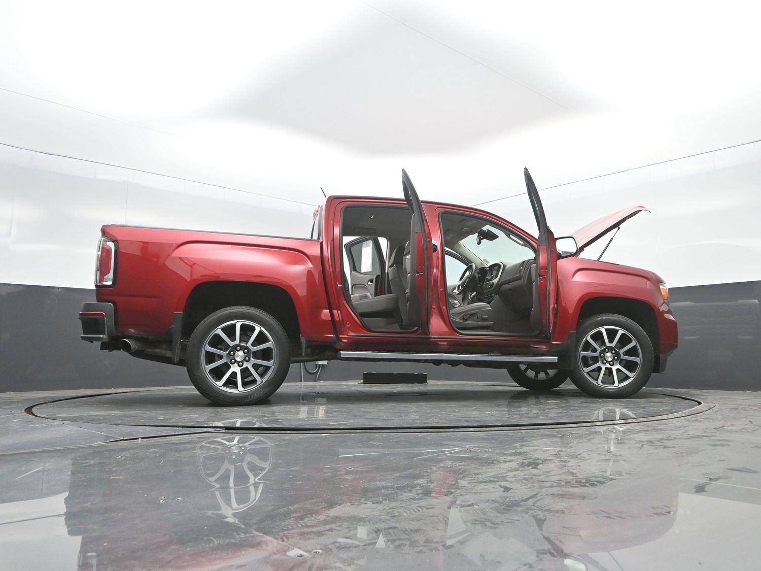Used 2022  GMC  image 49