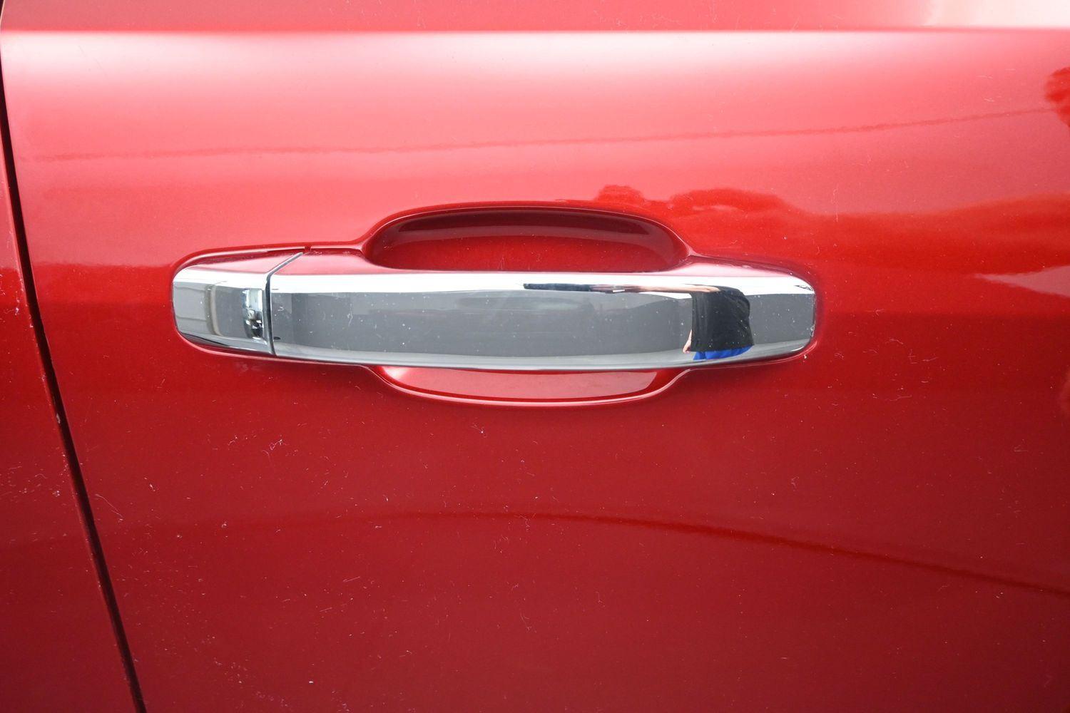 Used 2022  GMC  image 7