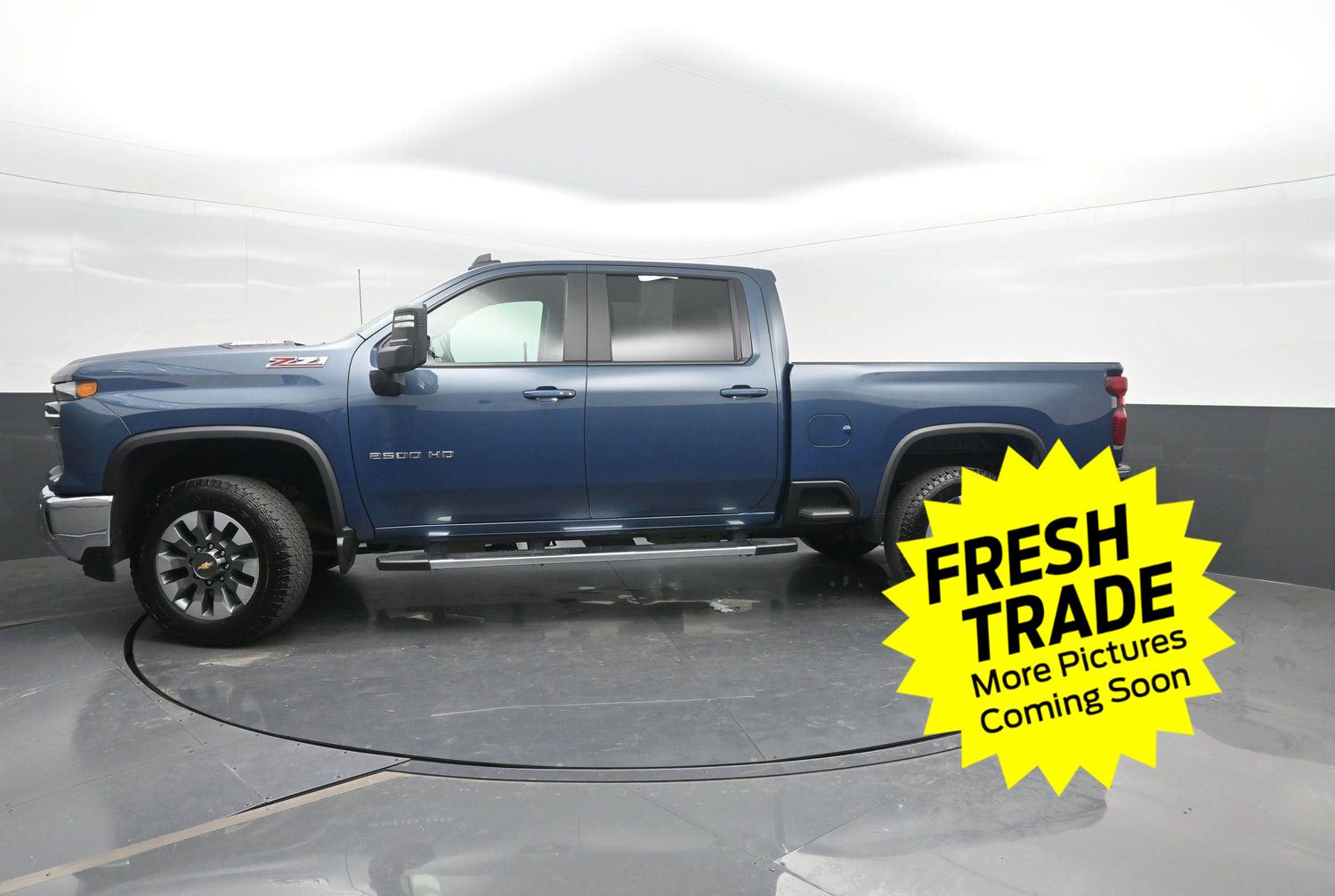 Lakeshore Blue Metallic 2025 Chevrolet Silverado 2500HD Pickup Truck Four-Wheel Drive Automatic
