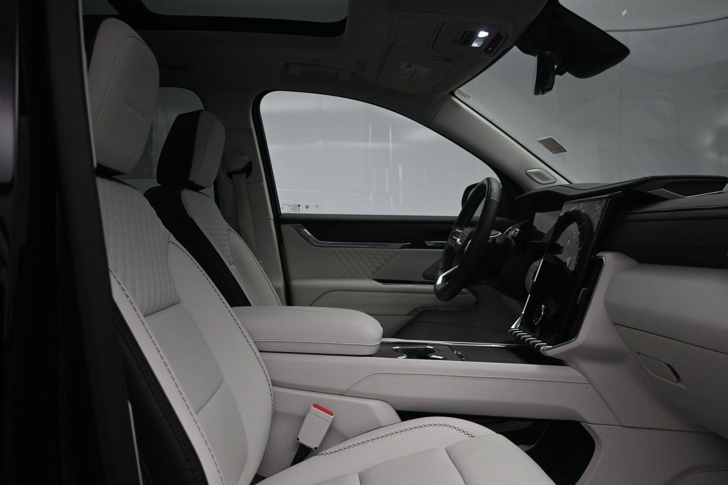 Used 2025 Ebony Twilight Metallic GMC AWD Denali image 12