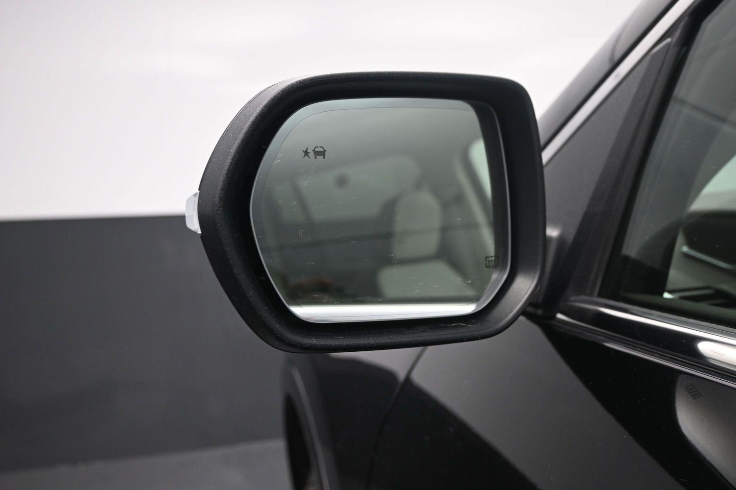 Used 2025 Ebony Twilight Metallic GMC AWD Denali image 21