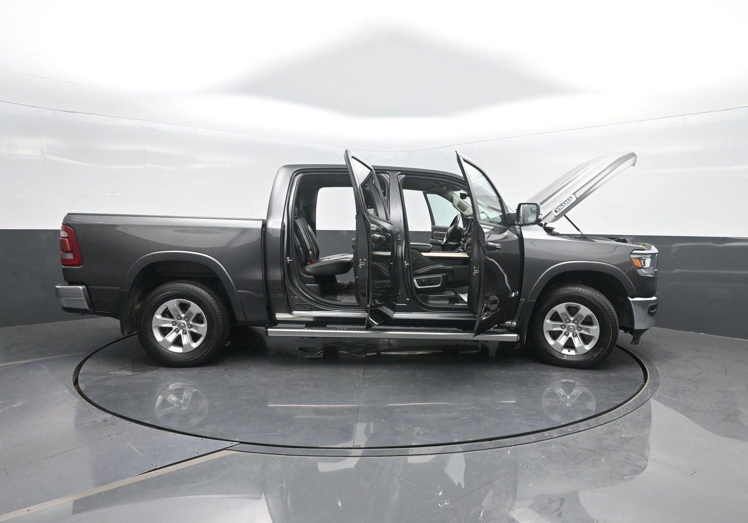 Used 2022 Granite Crystal Metallic Clearcoat Ram Laramie image 50