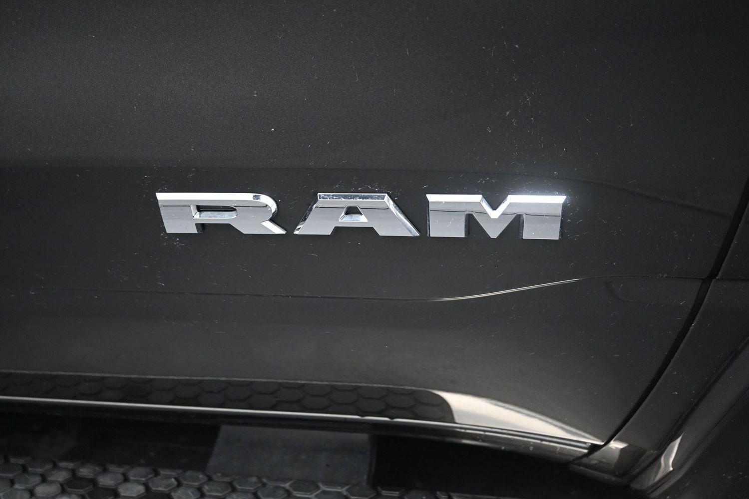 Used 2022 Granite Crystal Metallic Clearcoat Ram Laramie image 7