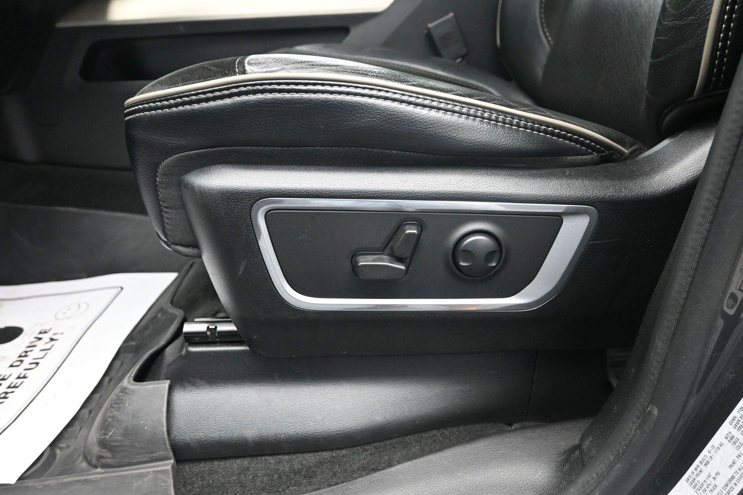 Used 2022 Granite Crystal Metallic Clearcoat Ram Laramie image 22