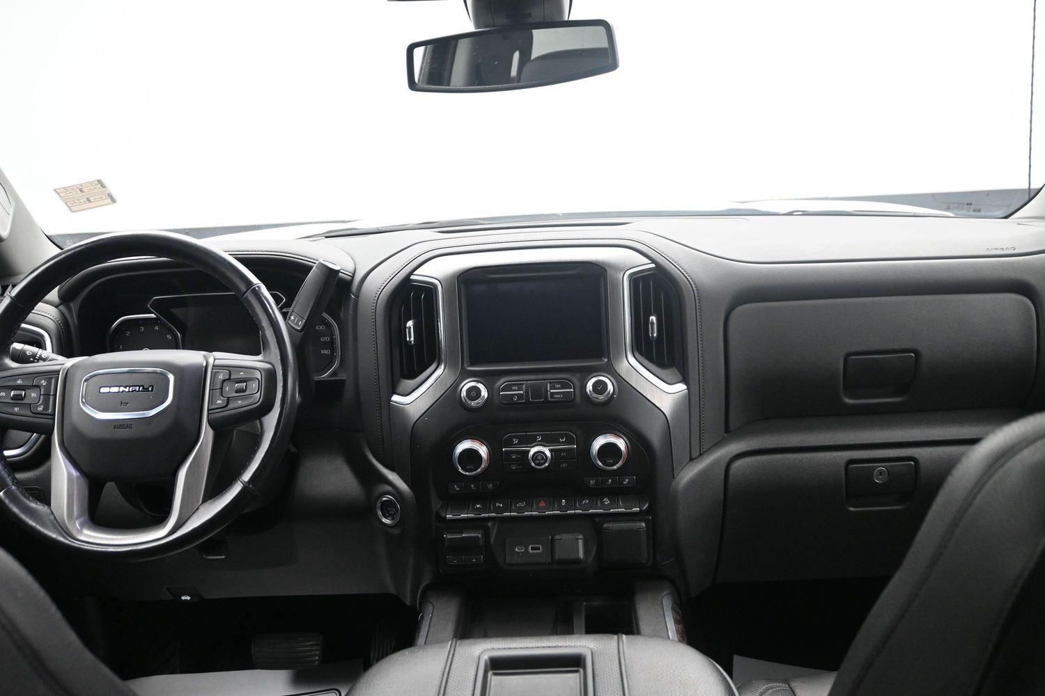 Used 2021 White Frost Tricoat GMC Denali image 15