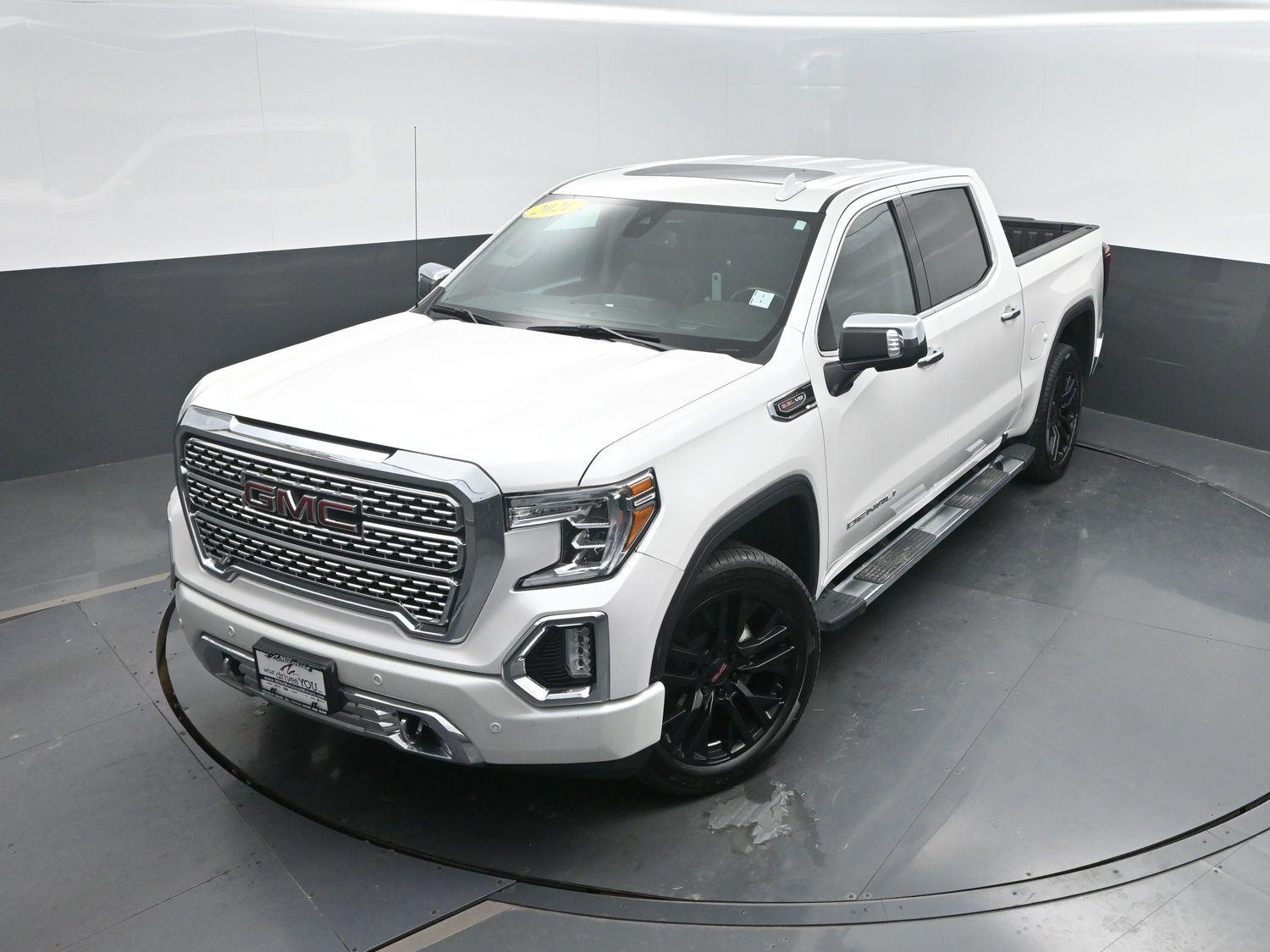 Used 2021 White Frost Tricoat GMC Denali image 41