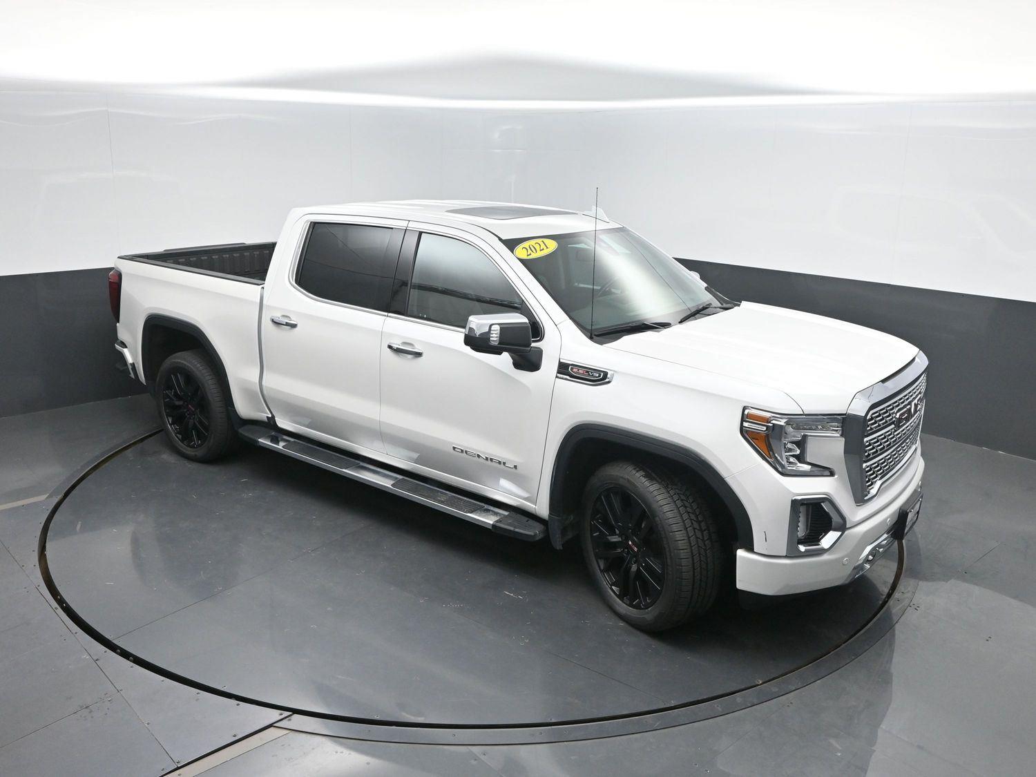 Used 2021 White Frost Tricoat GMC Denali image 44