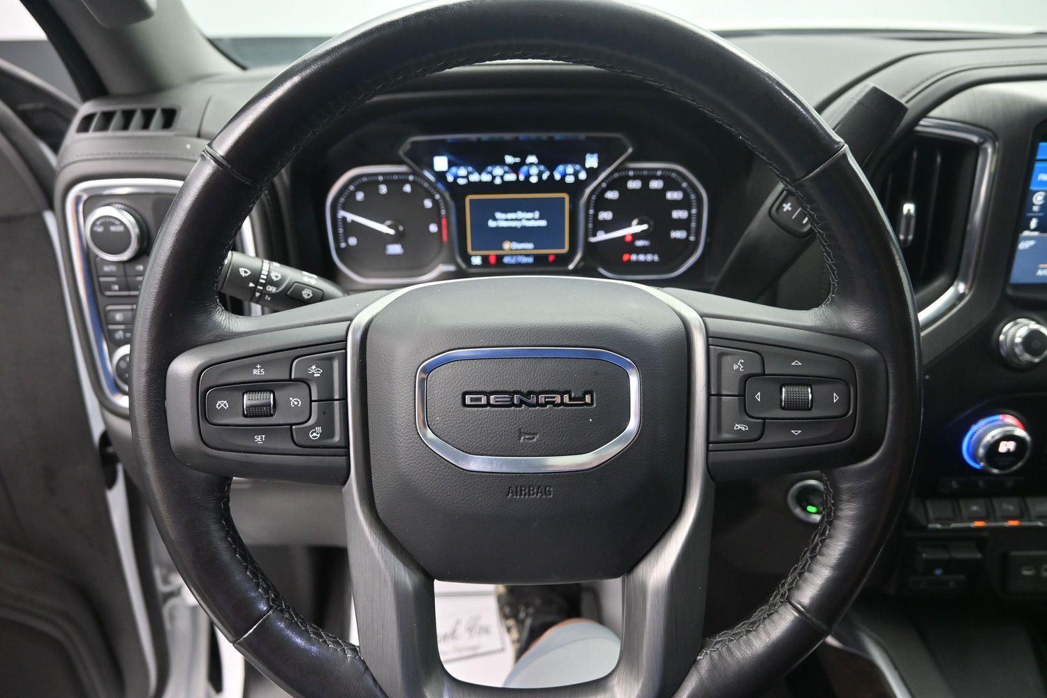Used 2021 White Frost Tricoat GMC Denali image 26