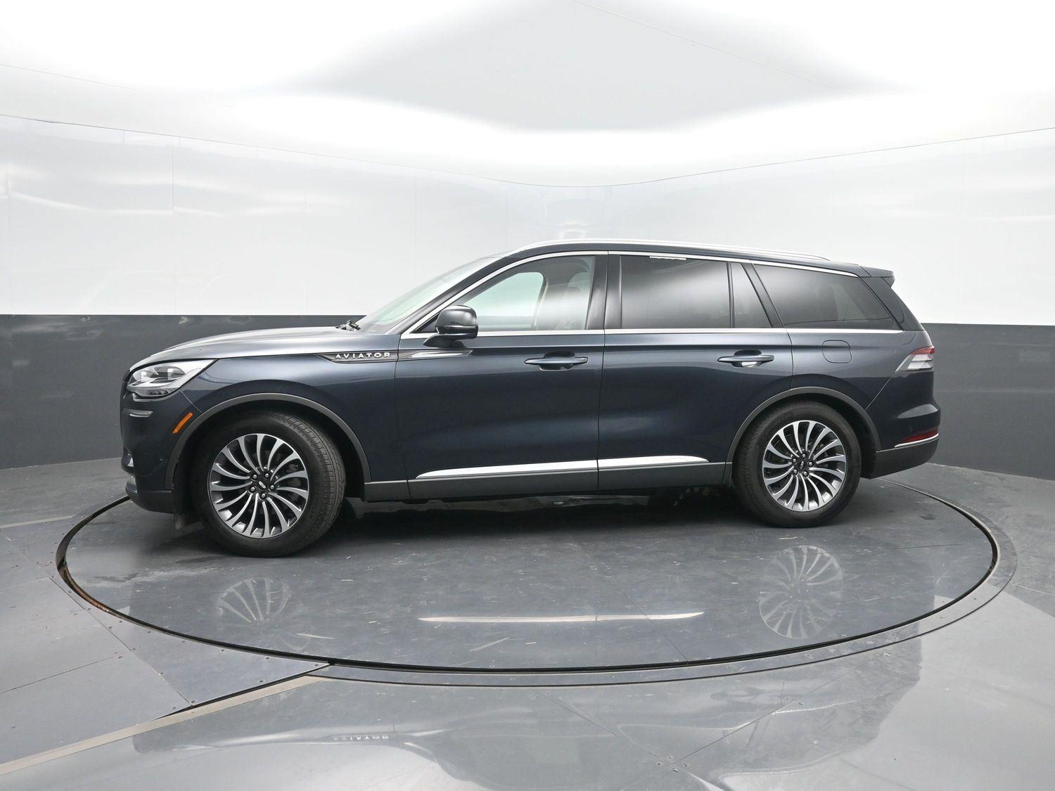 Flight Blue Metallic Clearcoat 2024 Lincoln Aviator SUV / Crossover All-Wheel Drive Automatic
