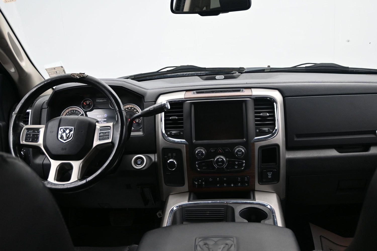 Used 2017 Brilliant Black Crystal Pearlcoat Ram Laramie image 13