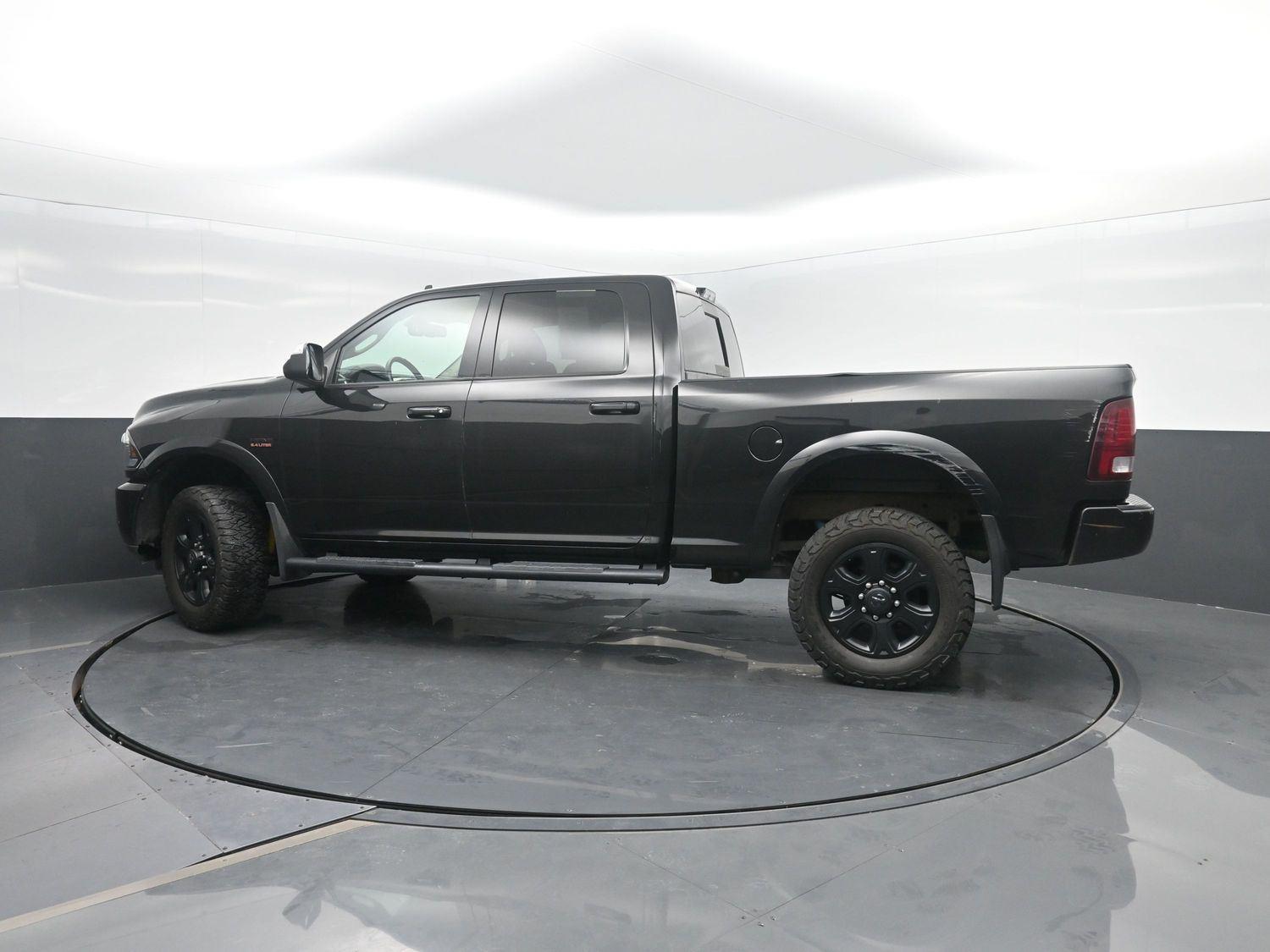 Used 2017 Brilliant Black Crystal Pearlcoat Ram Laramie image 38