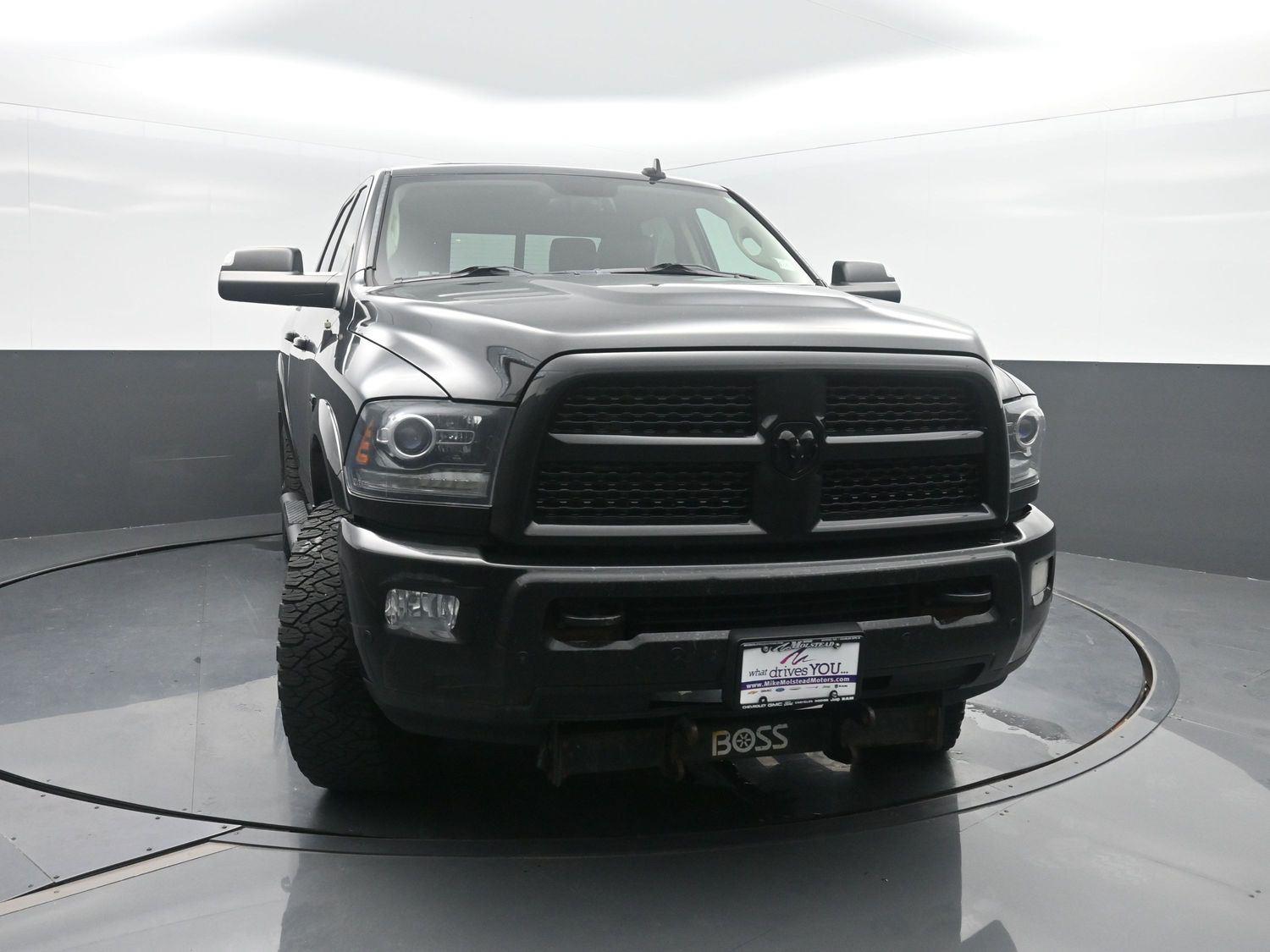 Used 2017 Brilliant Black Crystal Pearlcoat Ram Laramie image 40