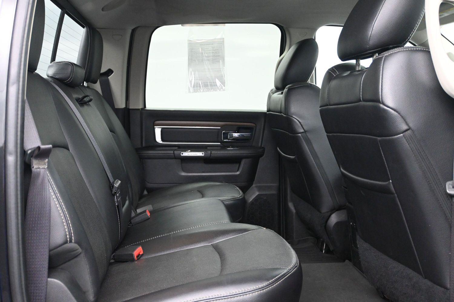 Used 2017 Brilliant Black Crystal Pearlcoat Ram Laramie image 12