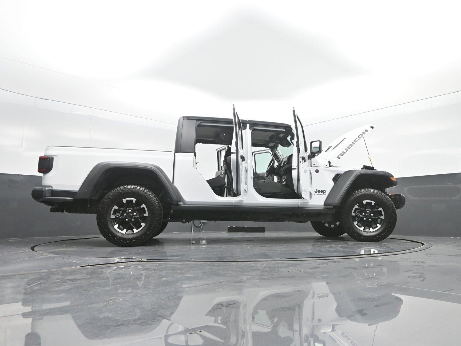 Used 2026 Bright White Clearcoat Jeep Rubicon image 47