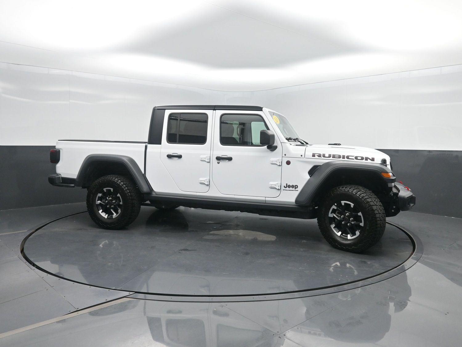 Used 2026 Bright White Clearcoat Jeep Rubicon image 4