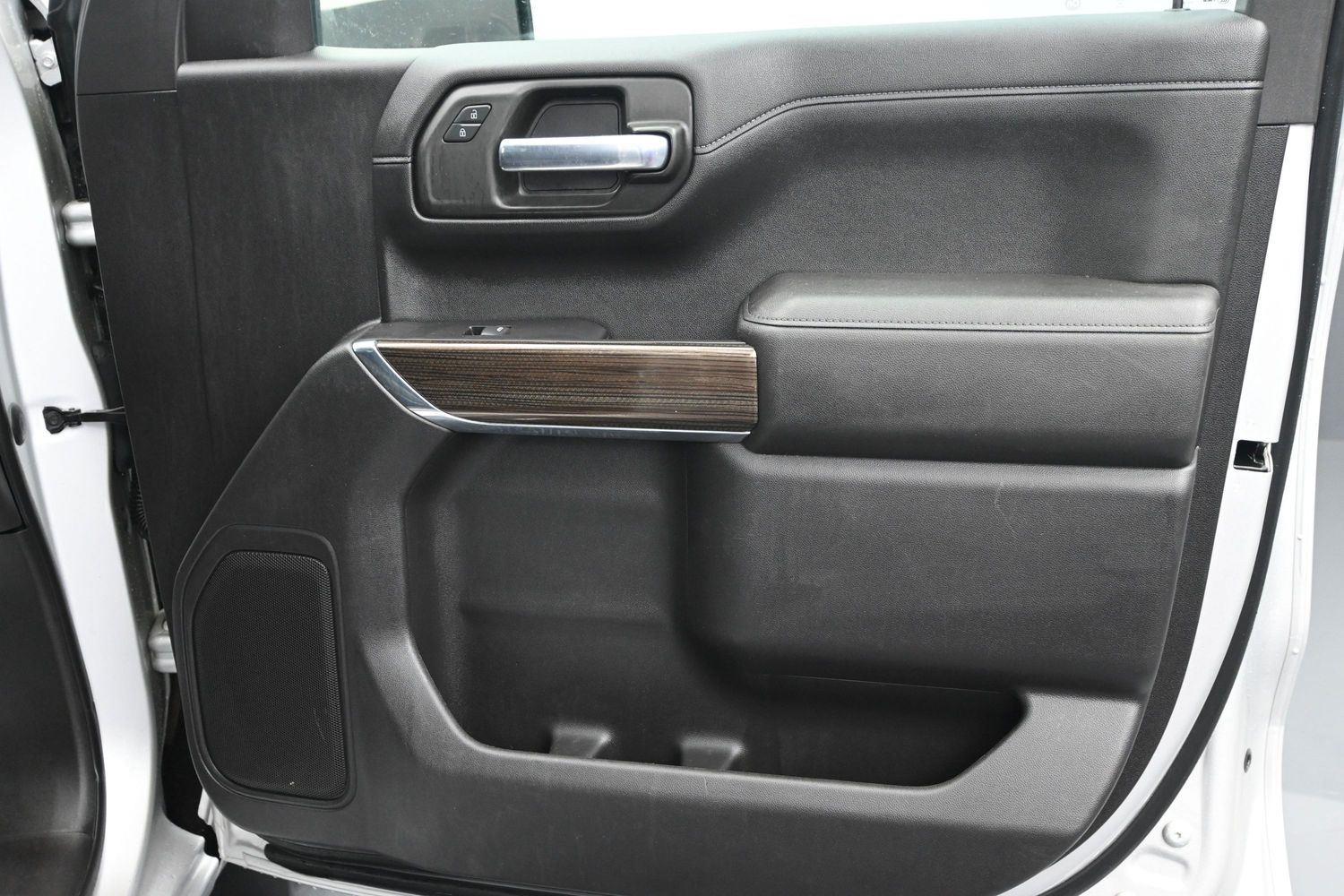 Used 2021 Silver Ice Metallic Chevrolet LT image 11