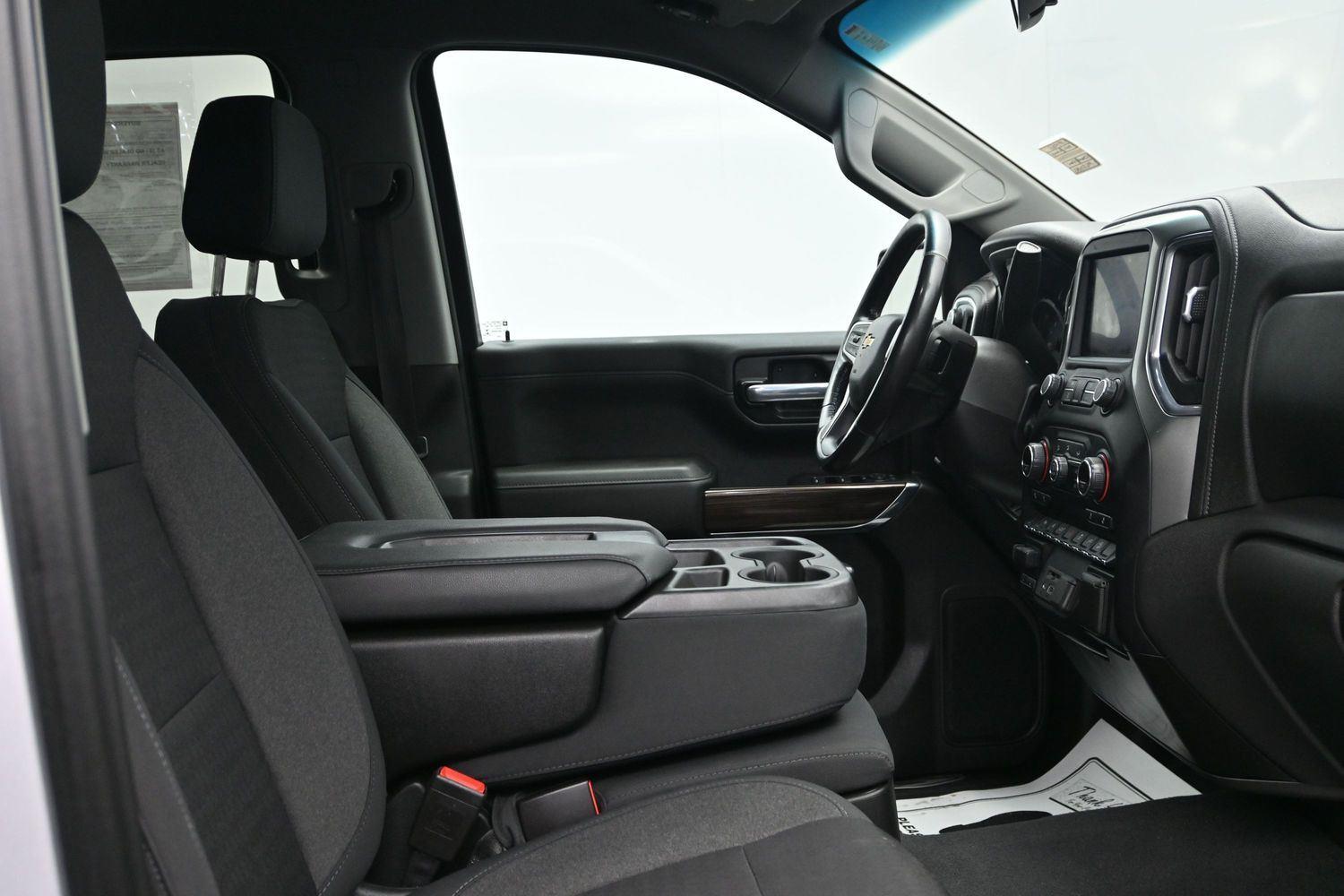 Used 2021 Silver Ice Metallic Chevrolet LT image 12