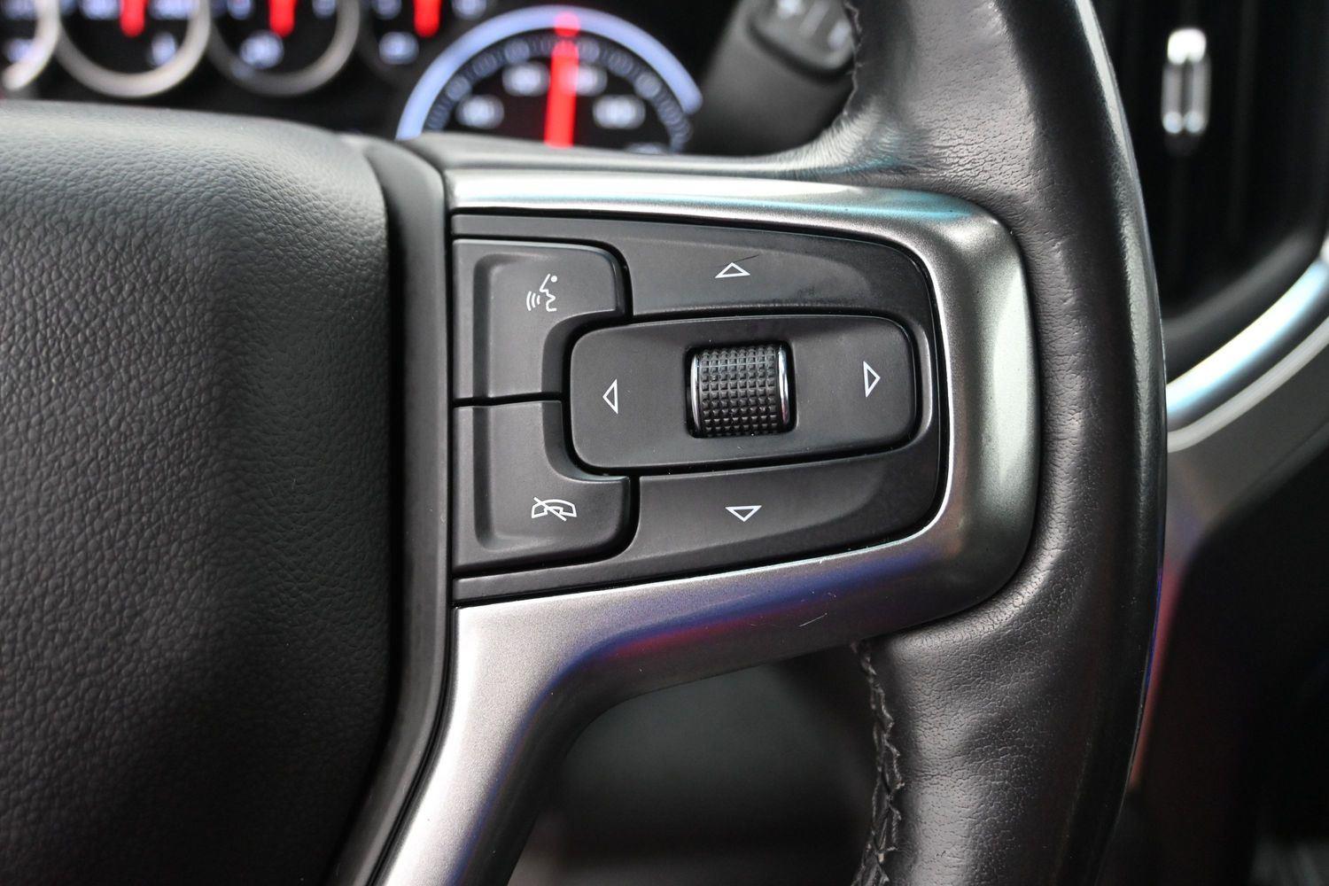 Used 2021 Silver Ice Metallic Chevrolet LT image 28