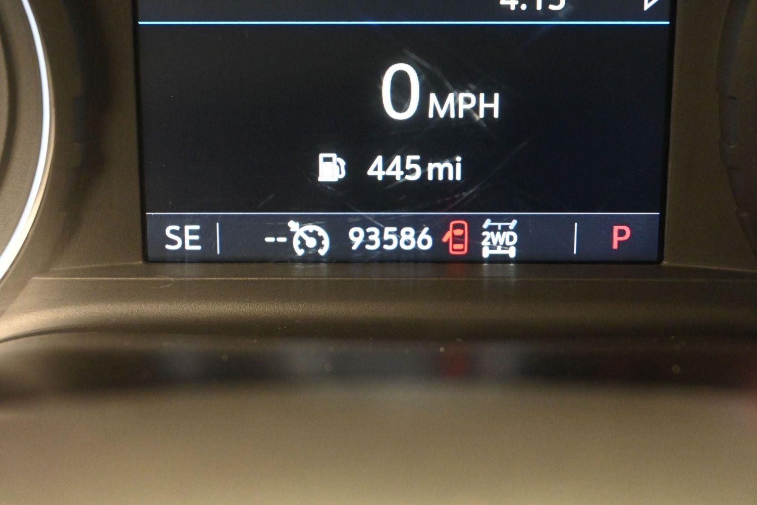 Used 2021 Silver Ice Metallic Chevrolet LT image 30