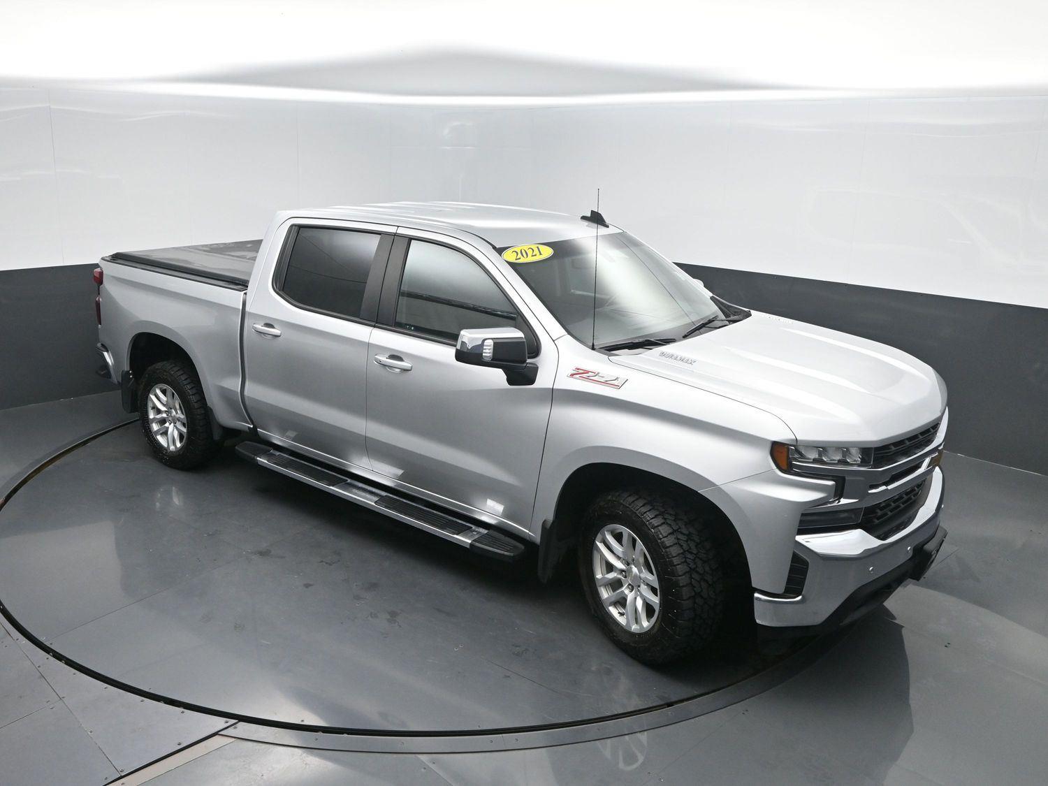 Used 2021 Silver Ice Metallic Chevrolet LT image 44