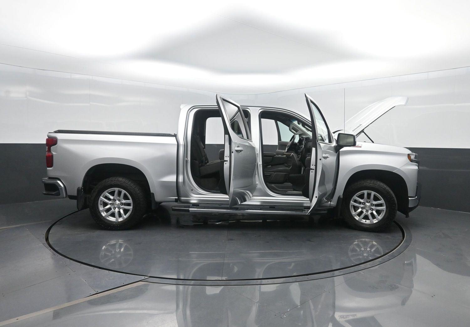 Used 2021 Silver Ice Metallic Chevrolet LT image 51