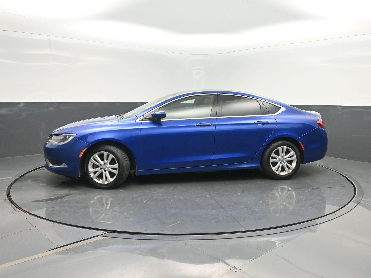  2016 Chrysler 200 Limited Sedan FWD   