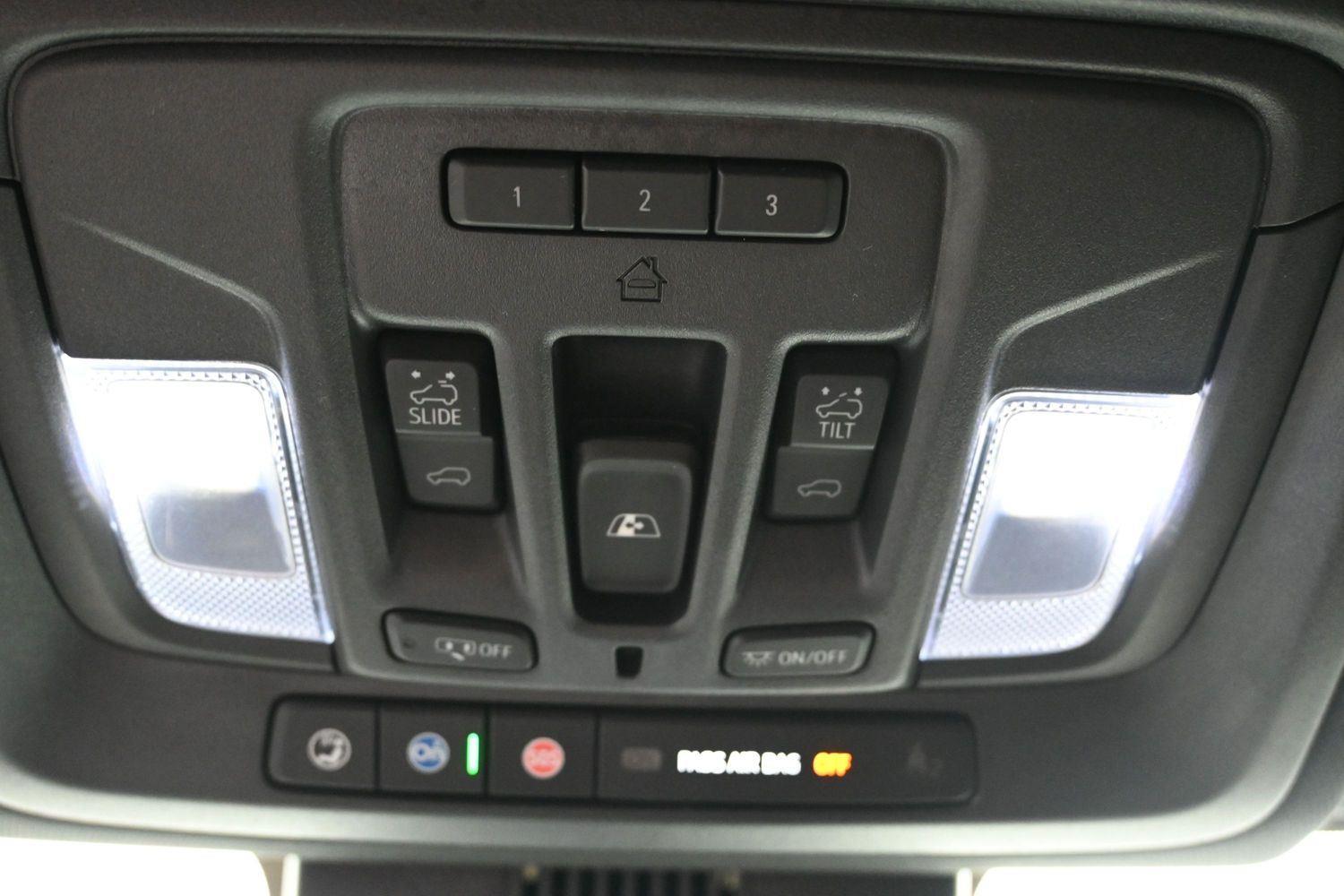 Used 2026 Summit White GMC AT4 image 36