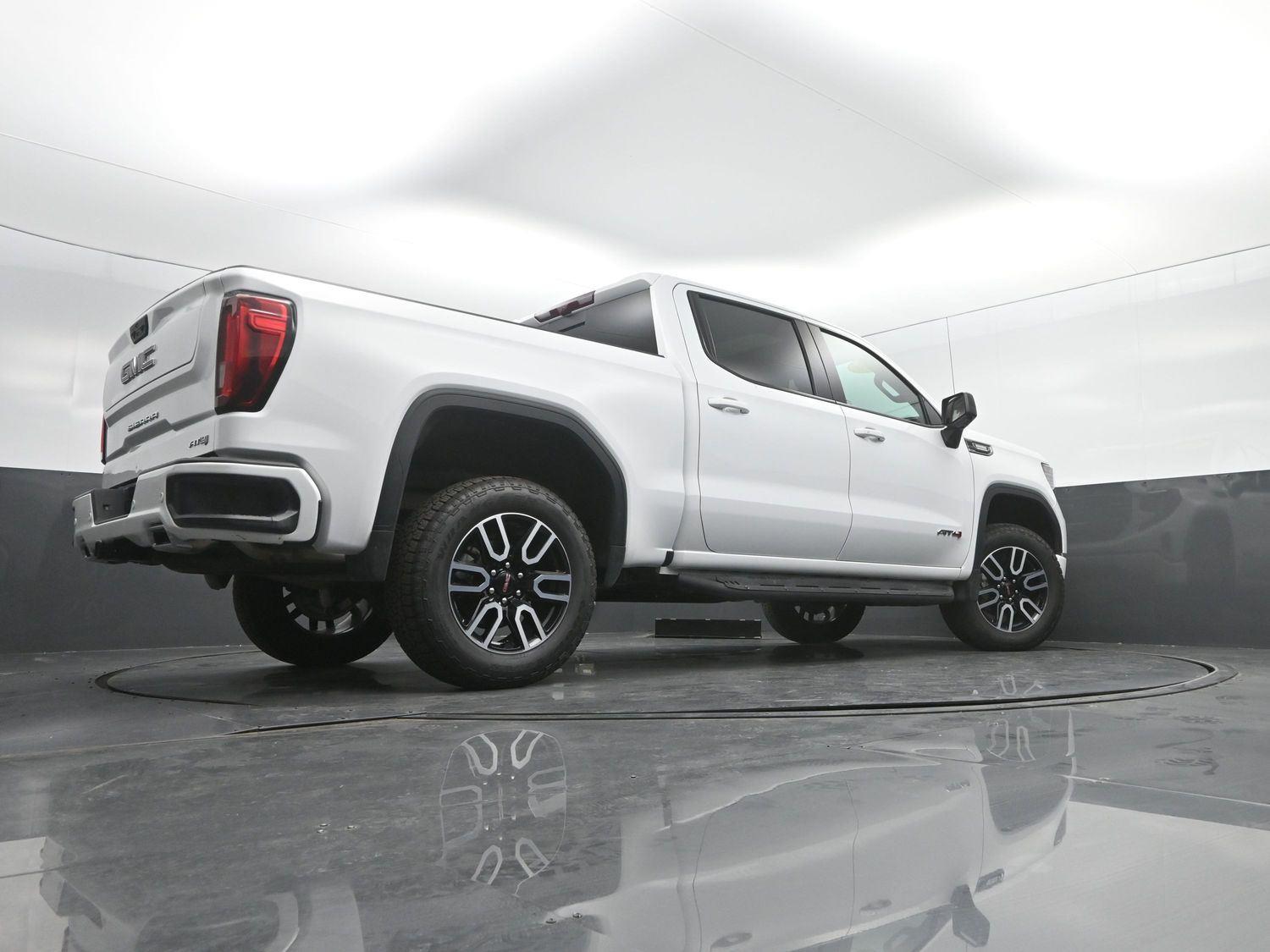 Used 2026 Summit White GMC AT4 image 39