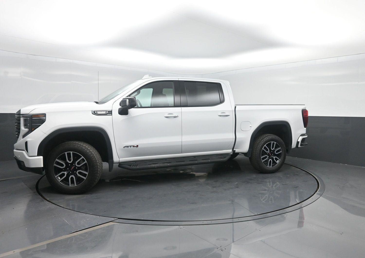 Used 2026 Summit White GMC AT4 image 46