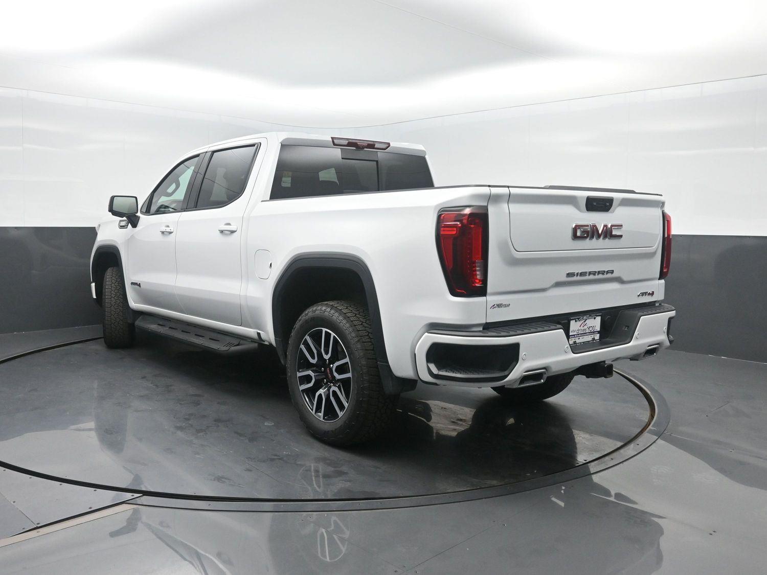 Used 2026 Summit White GMC AT4 image 48
