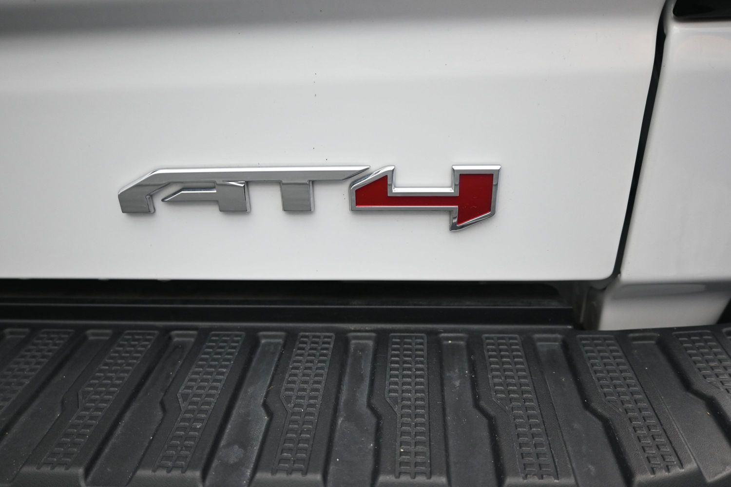 Used 2026 Summit White GMC AT4 image 16