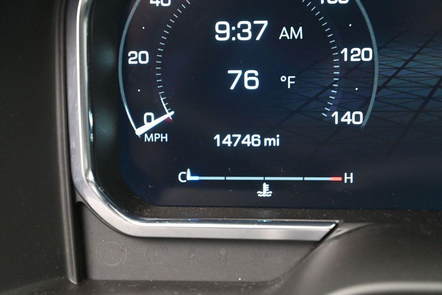 Used 2026 Summit White GMC AT4 image 30
